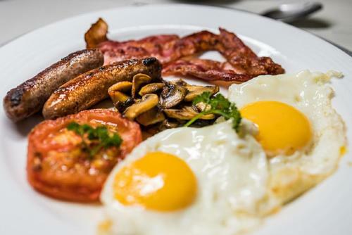 Hostal Gallo Manor Executive Bed & Breakfast