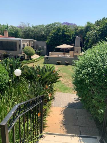 Bed & Breakfast Oaklands Inn And Conference Centre