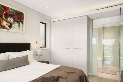Park Central Loft Apartment In Rosebank