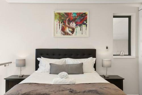 Park Central Loft Apartment In Rosebank
