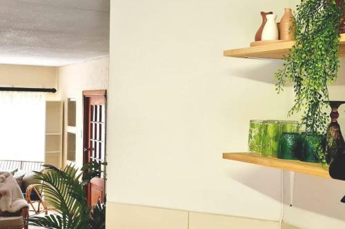 Kami Kukakho: Stunning, Secure 2 Bed Apartment In Bryanston, Sandton