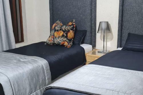 Kami Kukakho: Stunning, Secure 2 Bed Apartment In Bryanston, Sandton