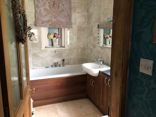 Lycia Rooms + Self Catering