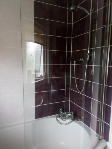 Hostal Double Room Only Light Breakfast Only Available Eaten Within Room Private Use Of Bathroom