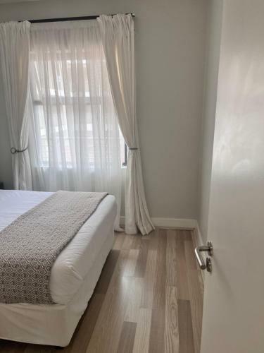 The Cube Apartments, Unit 34 On De La Rey Road