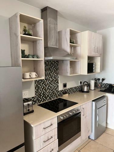 The Cube Apartments, Unit 34 On De La Rey Road