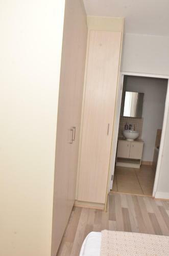 The Cube Apartments, Unit 34 On De La Rey Road