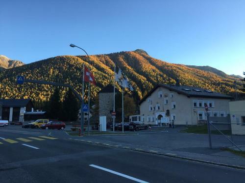 Hostal Hotel Adler Garni