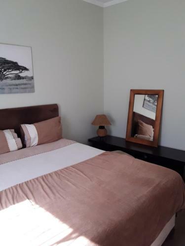 Hostal Zen Self Catering Accommodation In Prestwick, Jackal Creek Golf Estate
