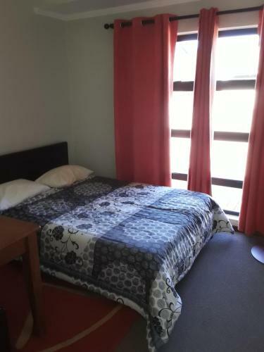 Hostal Zen Self Catering Accommodation In Prestwick, Jackal Creek Golf Estate