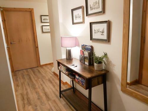 Inverness City Centre Apartment With Elevator And Google Chromecast