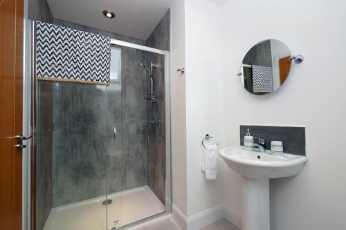 Pinewood Cottage Apartment & B&B Inverness