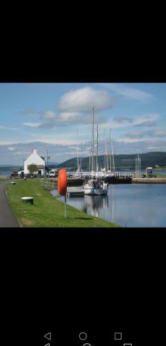 Great Glen Way Canal Side Apartment