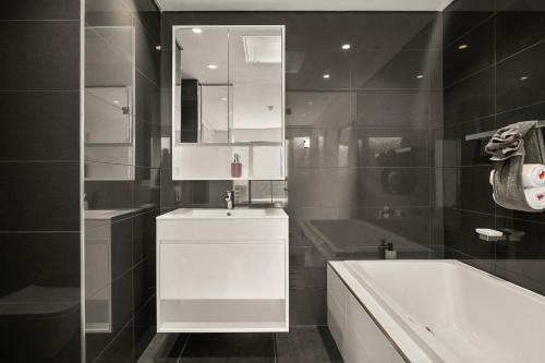 Park Central Rosebank 2 Bedroom Apartment