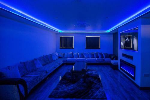 Waterfront Luxury Apartment