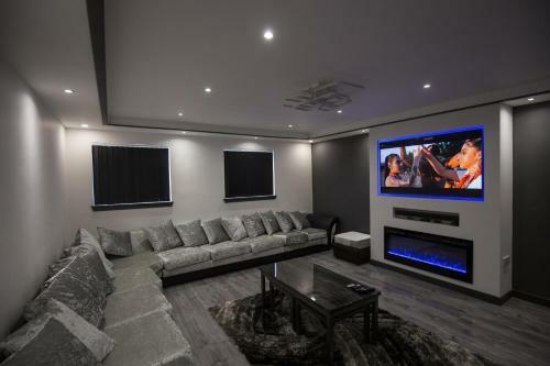 Waterfront Luxury Apartment