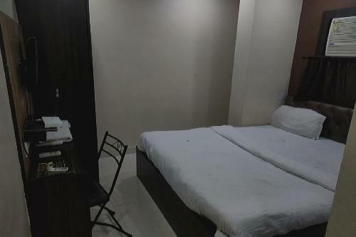 Oyo 88005 Hotel Tripathi Inn