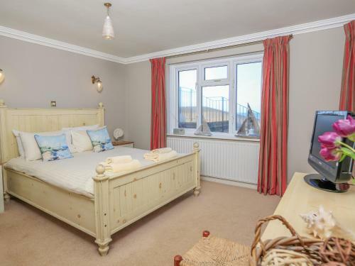 7 Thurlestone Rock