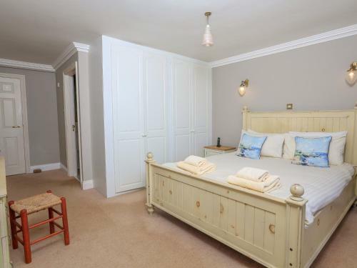 7 Thurlestone Rock