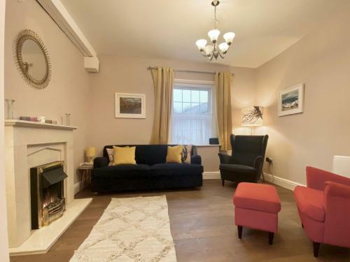 Pass The Keys Beautifully Decorated Bright And Cosy Cottage