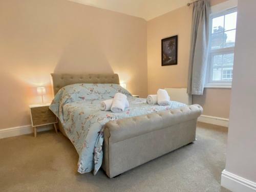 Pass The Keys Beautifully Decorated Bright And Cosy Cottage
