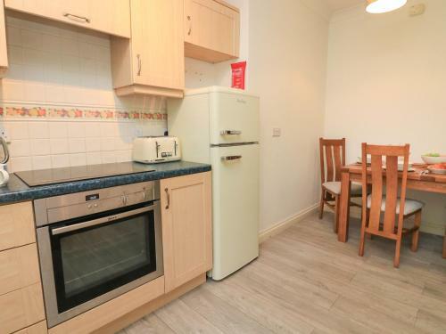 Apartamento 9, Library Court