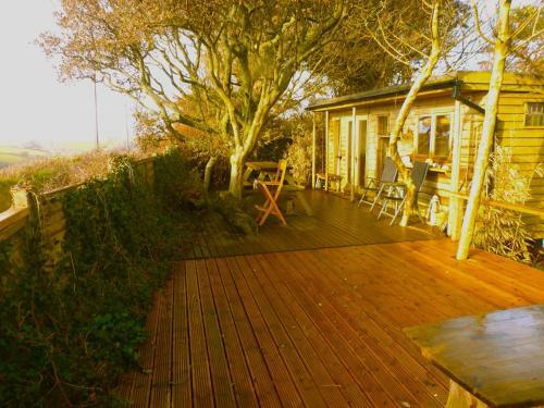 Sunset Lodge