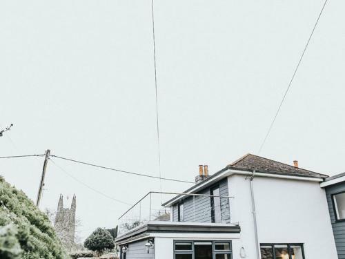 Pass The Keys Stunning Spacious 3 Bedroom Home In Quiet Location