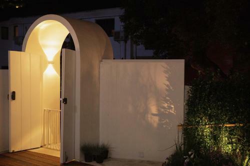 Westlake 85 Villa