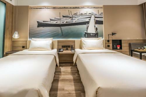 Atour Hotel Hangzhou West Lake