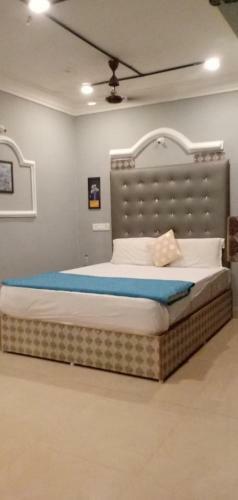 Daddys Guest House