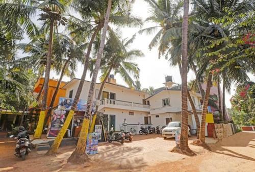 Hotel Gudda Guddi Vacation