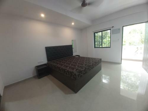 Hostal Calangute Beach Bird