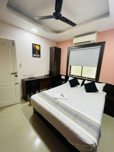 Arman Hotel