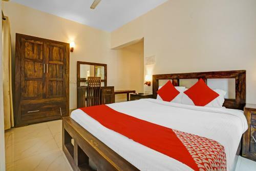Oyo 88169 Hotel Castle