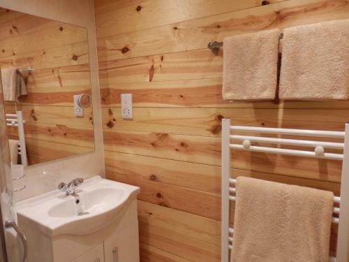 Moyvegan Cabin