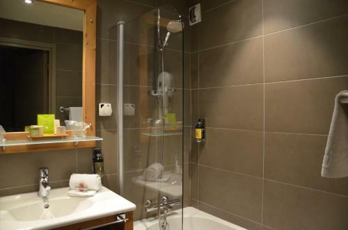 Hotel Logis H�tel Et Spa Les Clarines