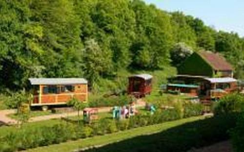 Hostal Les Roulottes De Maufront