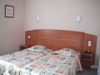 Hotel Logis Le Relais De La Place