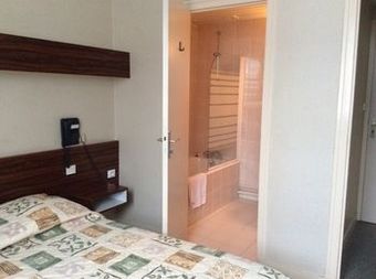 Hotel Logis Le Relais De La Place