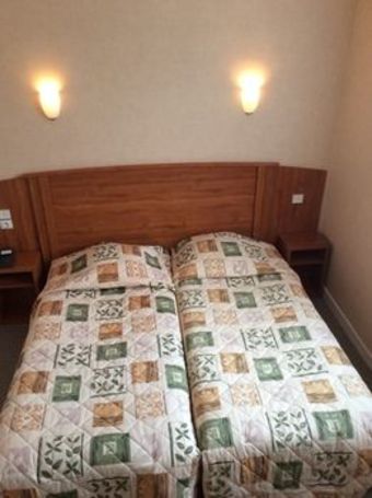 Hotel Logis Le Relais De La Place