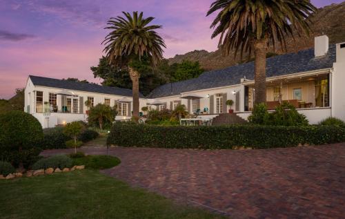 Hostal Manor On The Bay Guest House