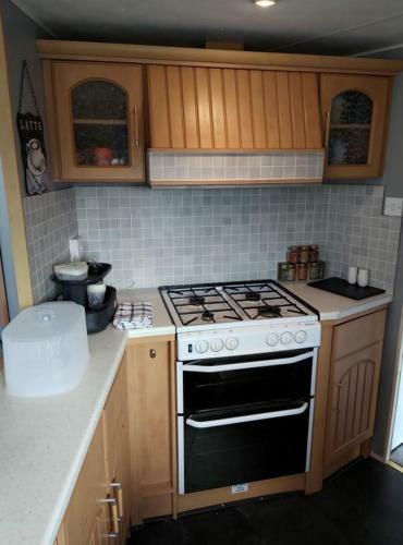 Row J26 - 3 Bedroom 6 Berth Caravan