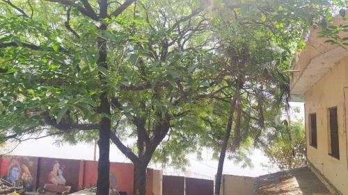 Hostal Iskcon Prayagraj Guest House