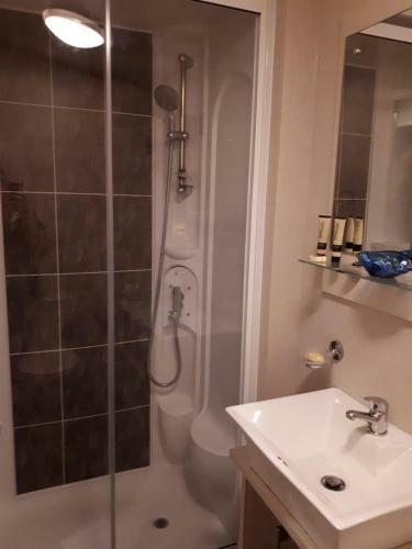 M78 2 Bedroom, 4 Berth Luxury Mini Lodge