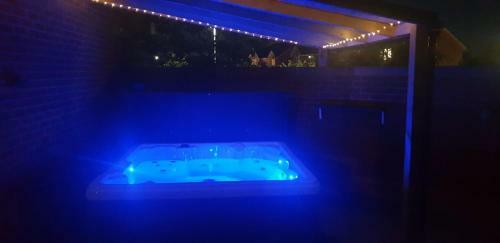 Apartamento Romantic Break For 2 With Hot Tub