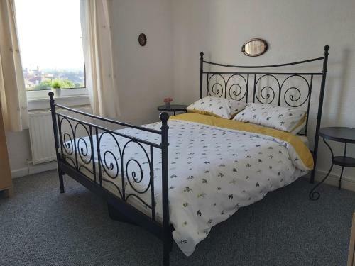 Haig Apartments