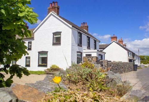 Bed & Breakfast Manse On The Beach