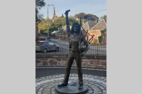 Little Red Kirriemuir
