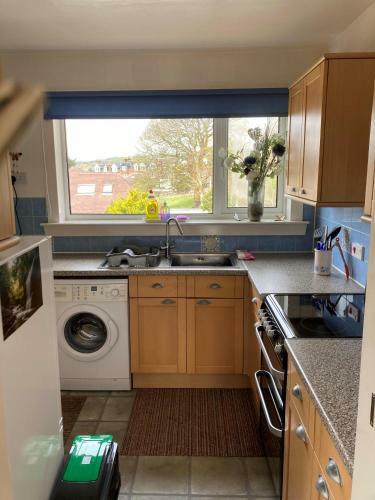 The Waterside Apartment 6